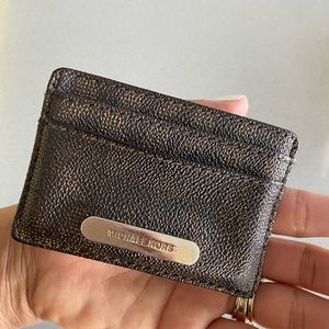 Michael Kors- card holder 😍